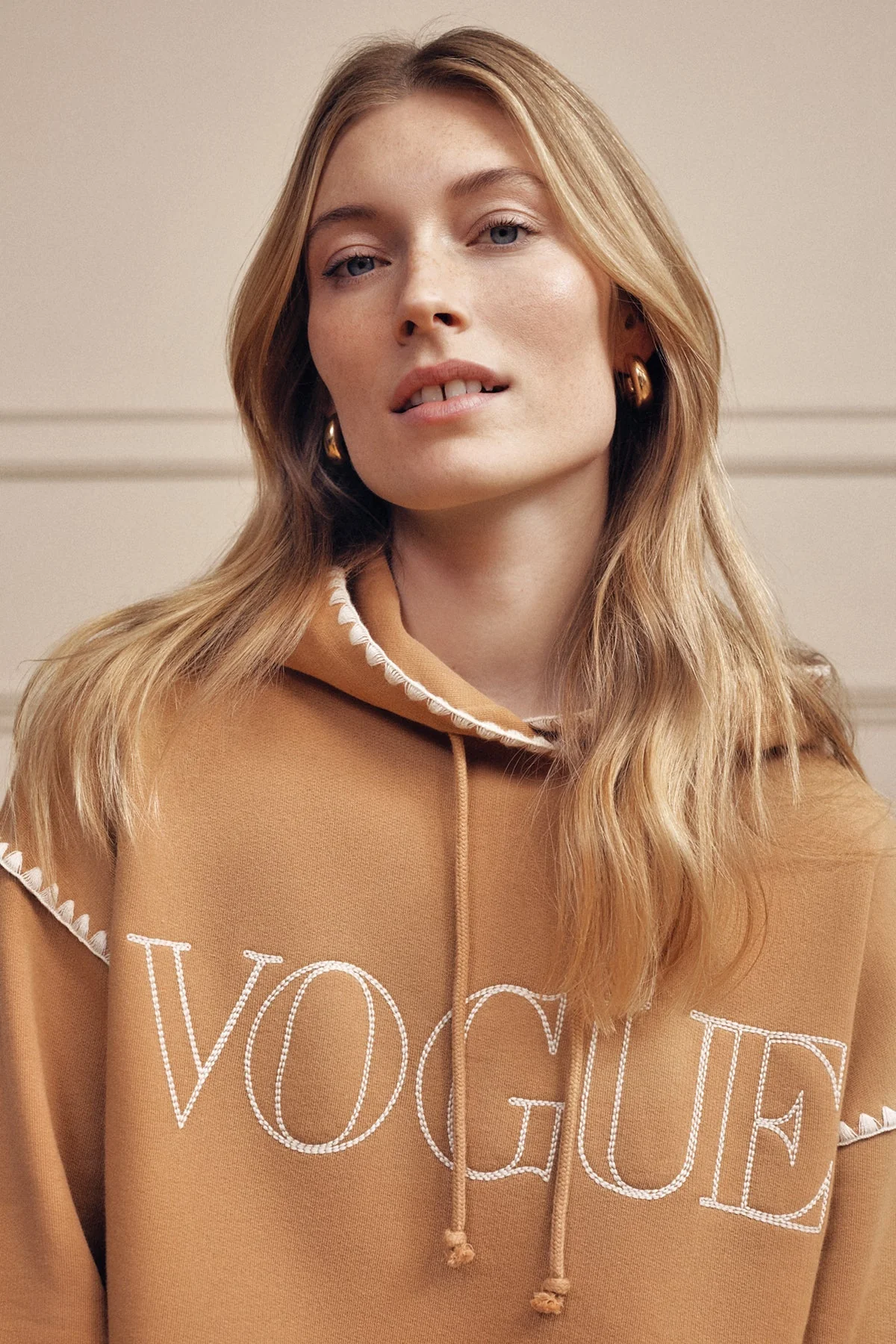 VOGUE Hoodie Camel Embroidered Logo - Image 2