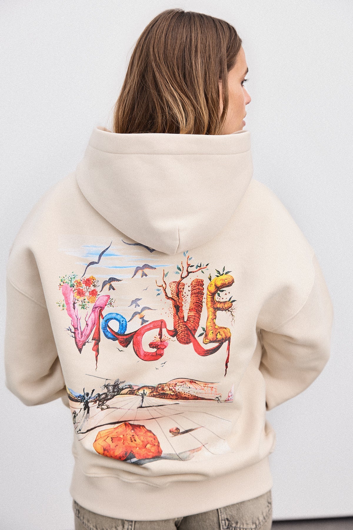 VOGUE Oversized Hoodie Ecru Cover Print - Image 3