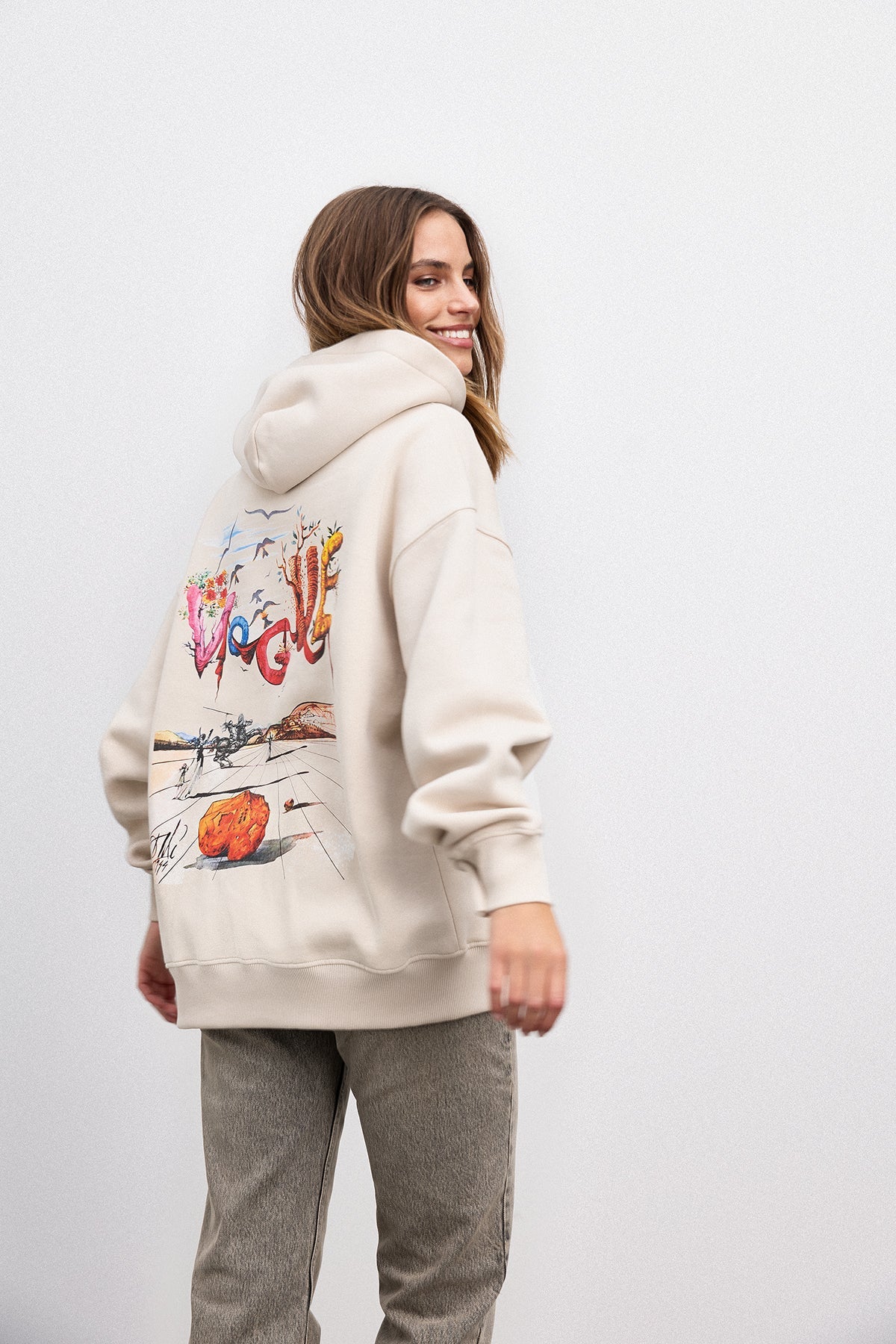 VOGUE Oversized Hoodie Ecru Cover Print - Image 5