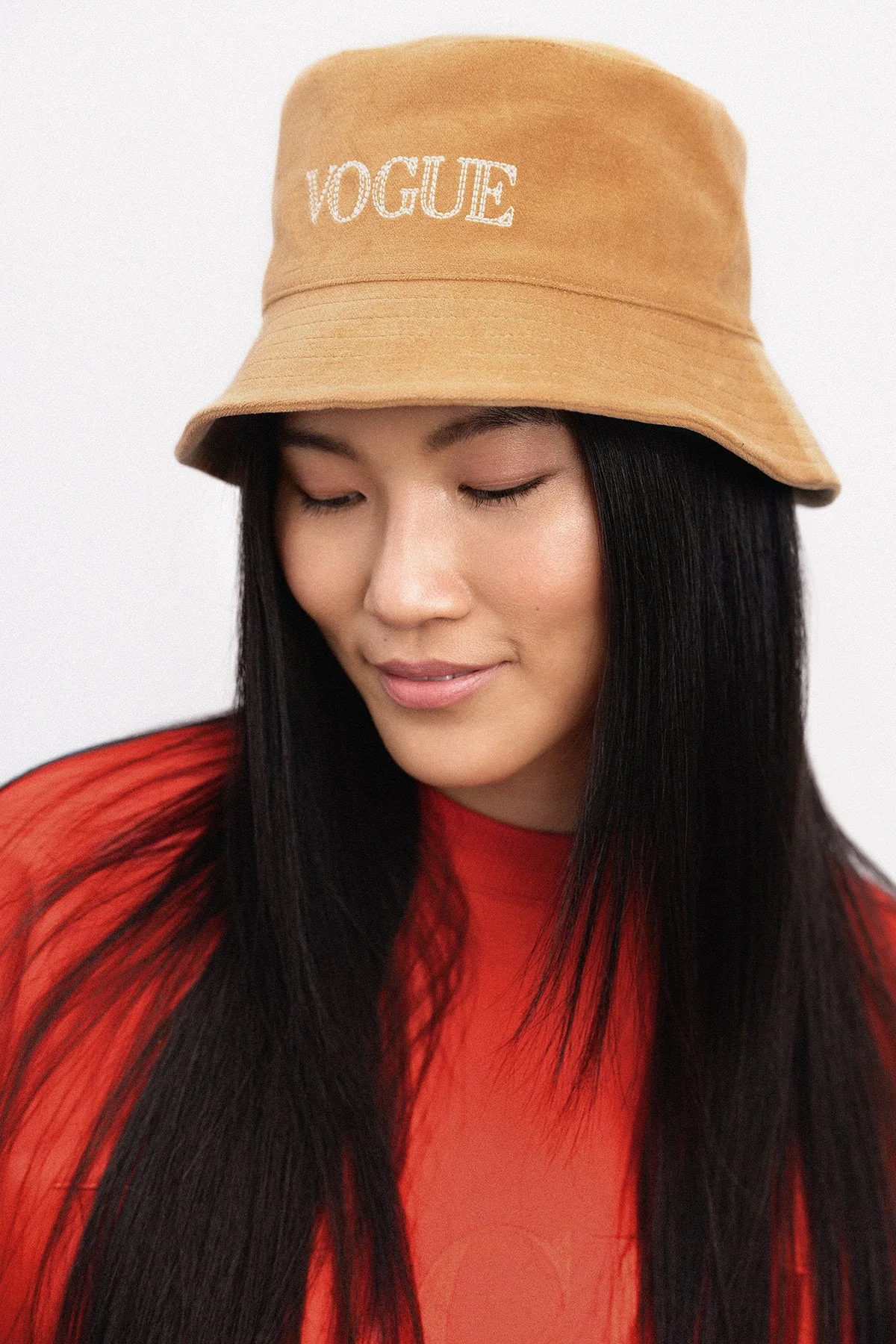 VOGUE Velvet Bucket Hat Camel - Image 3