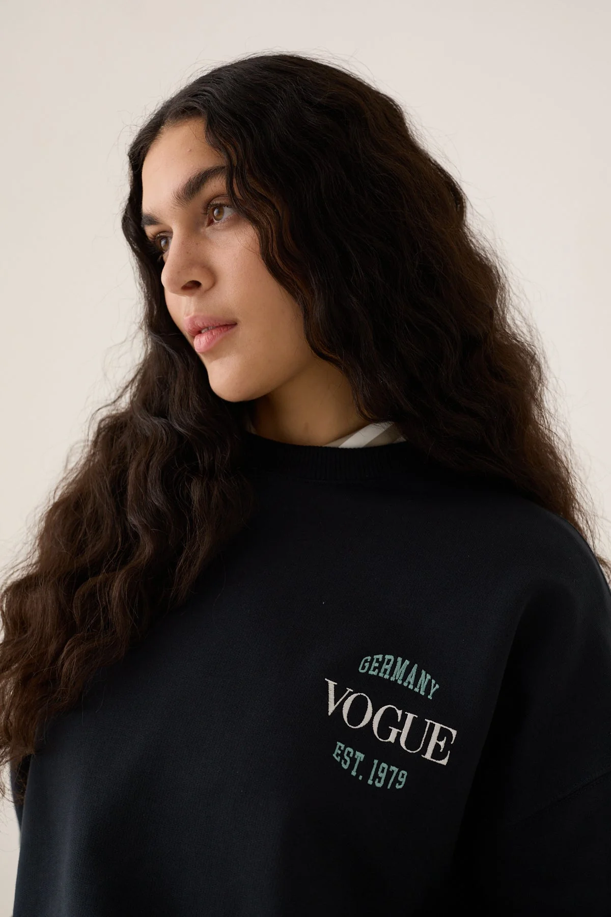 VOGUE Sweatshirt Berlin | Limited Edition - Image 4