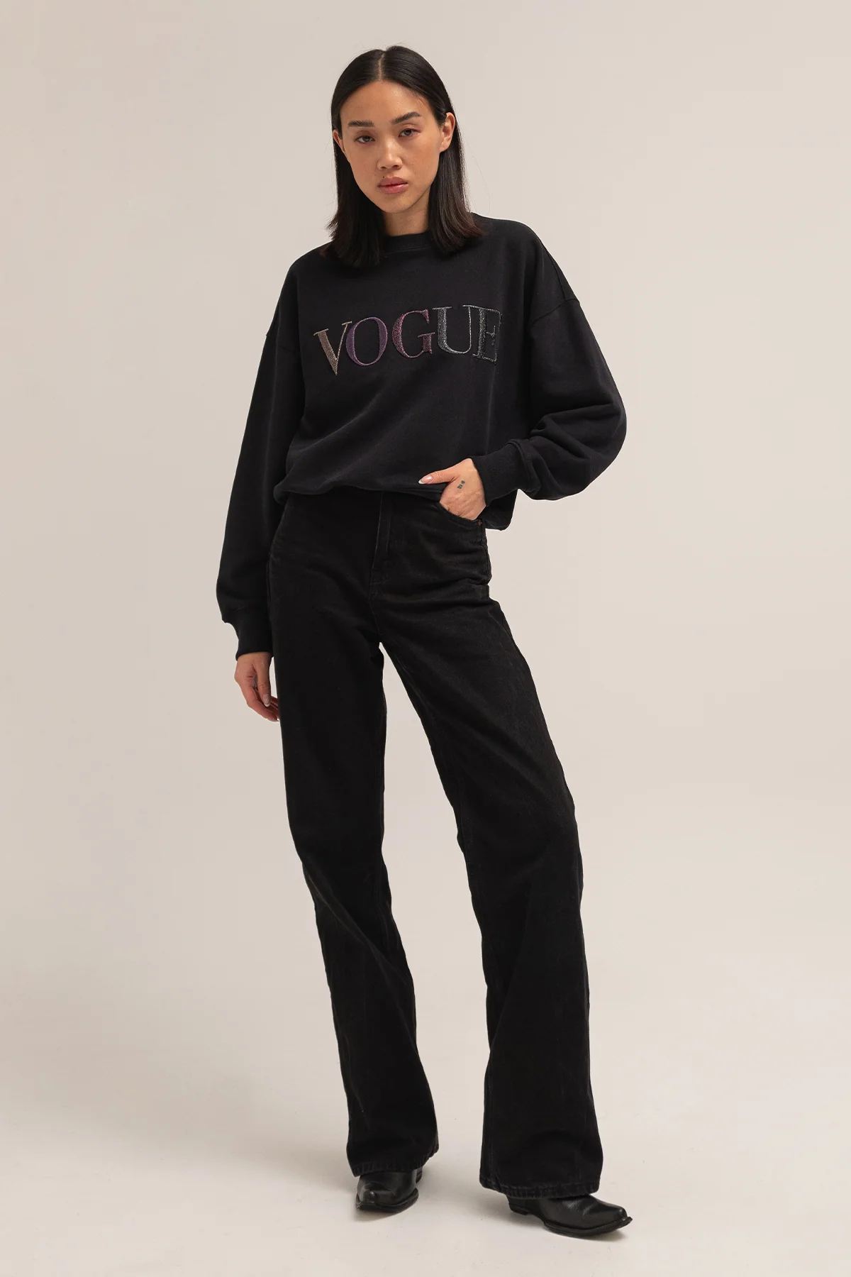 VOGUE Sweatshirt | Black Sparkling - Image 5