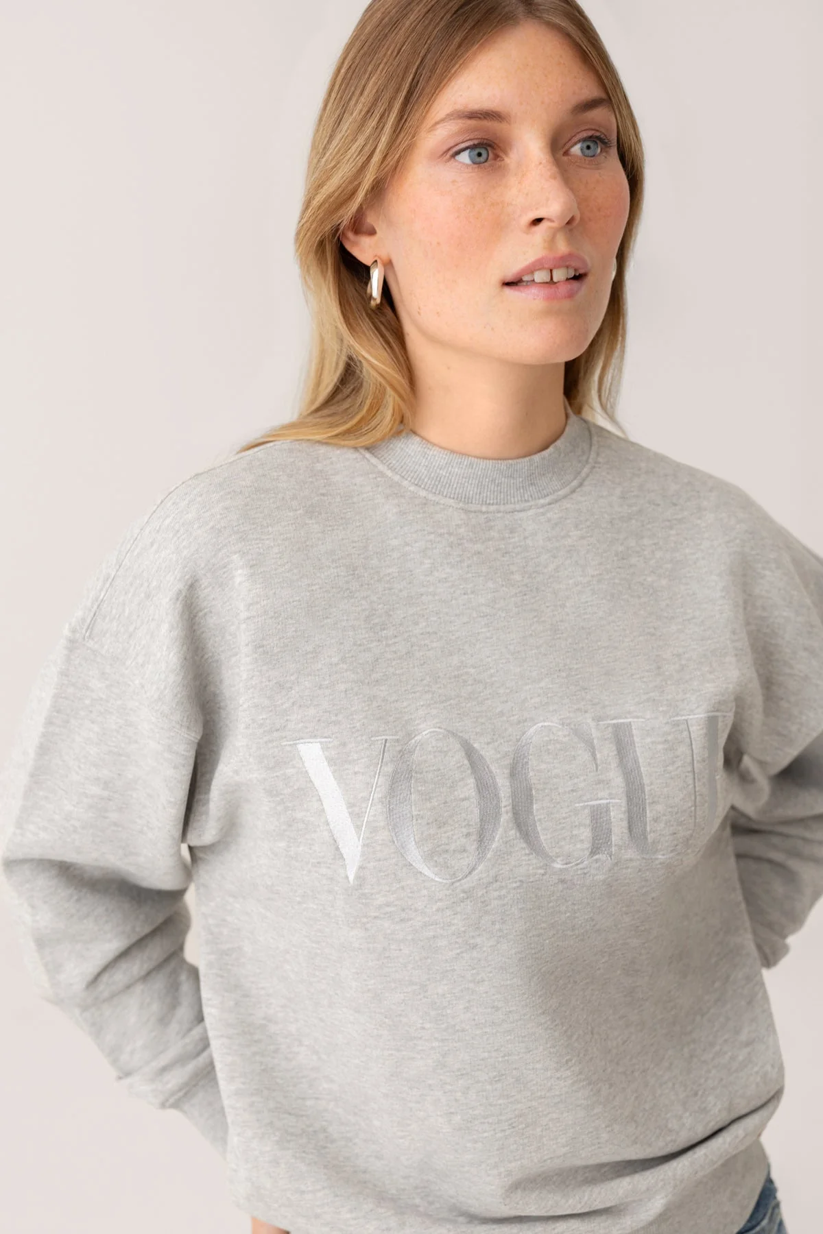 VOGUE Sweatshirt Gray Embroidered Logo - Image 2