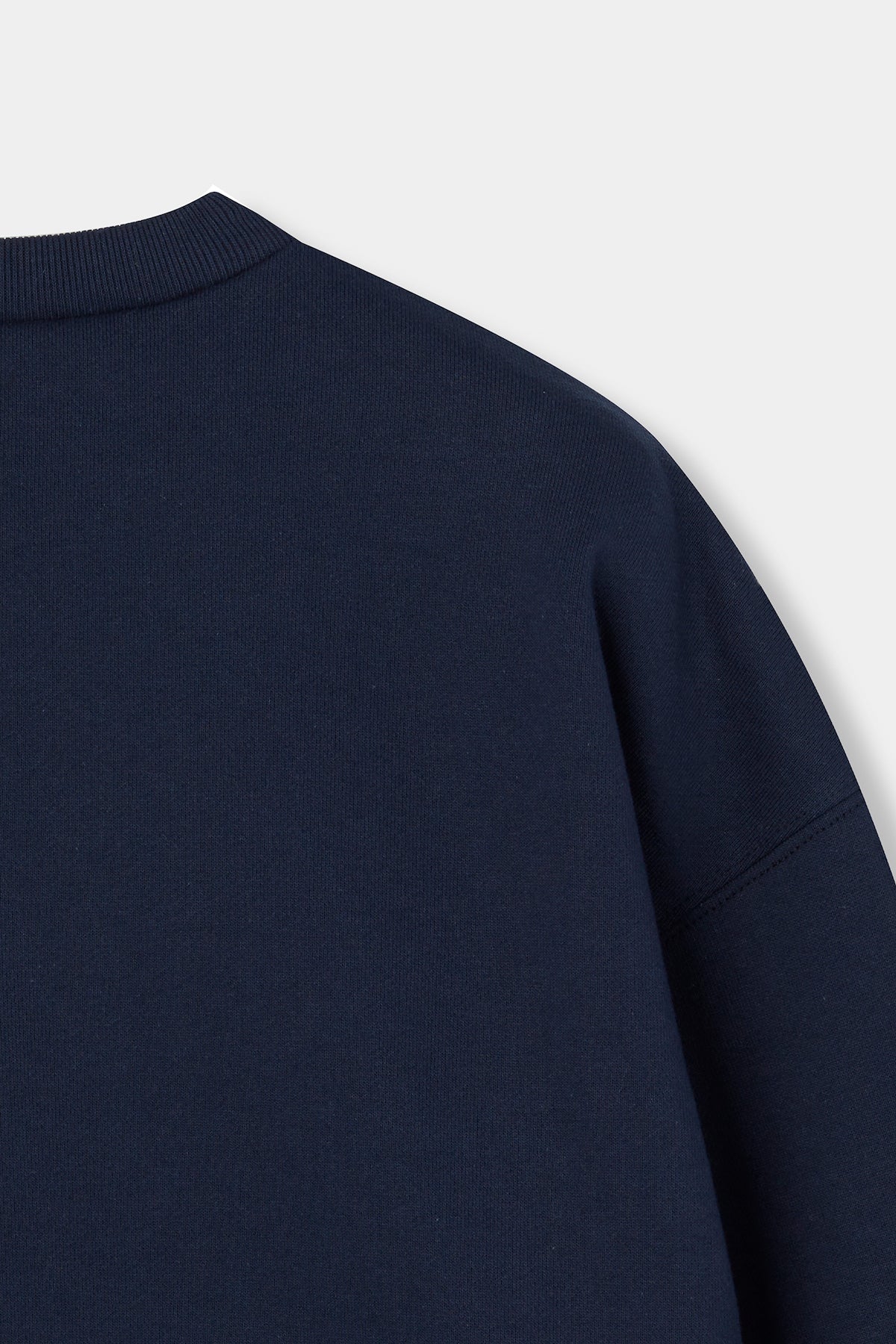 VOGUE Sweatshirt Navy College Bordeaux Logo | Japanese Edition - Image 7