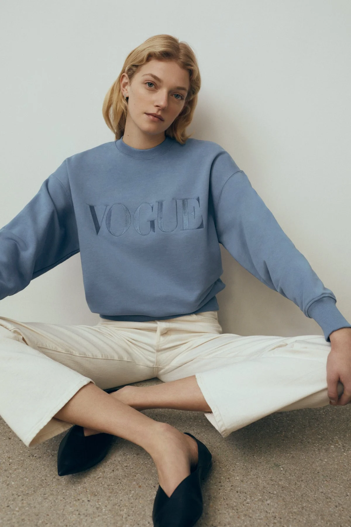VOGUE Sweatshirt | Ocean Blue - Image 3