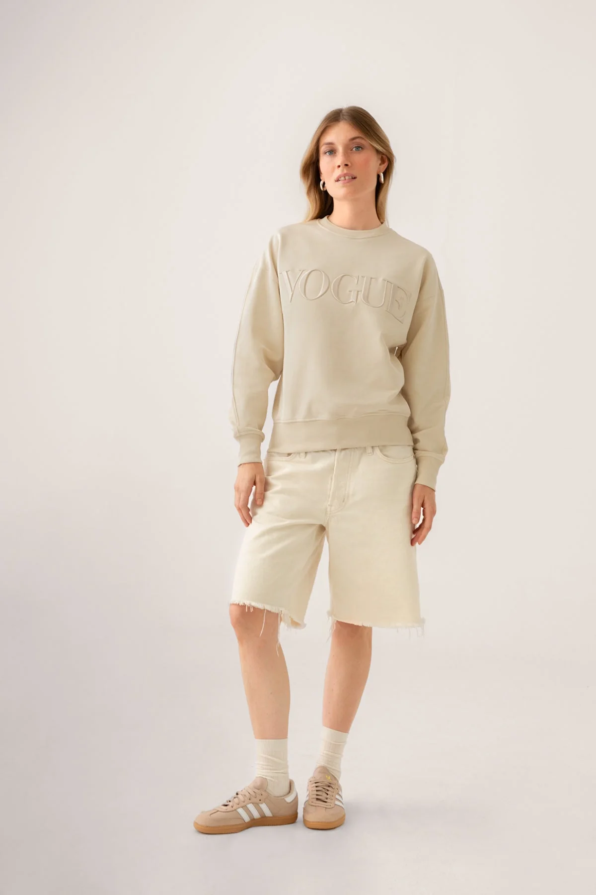 VOGUE Sweatshirt Sandshell Embroidered Logo - Image 3