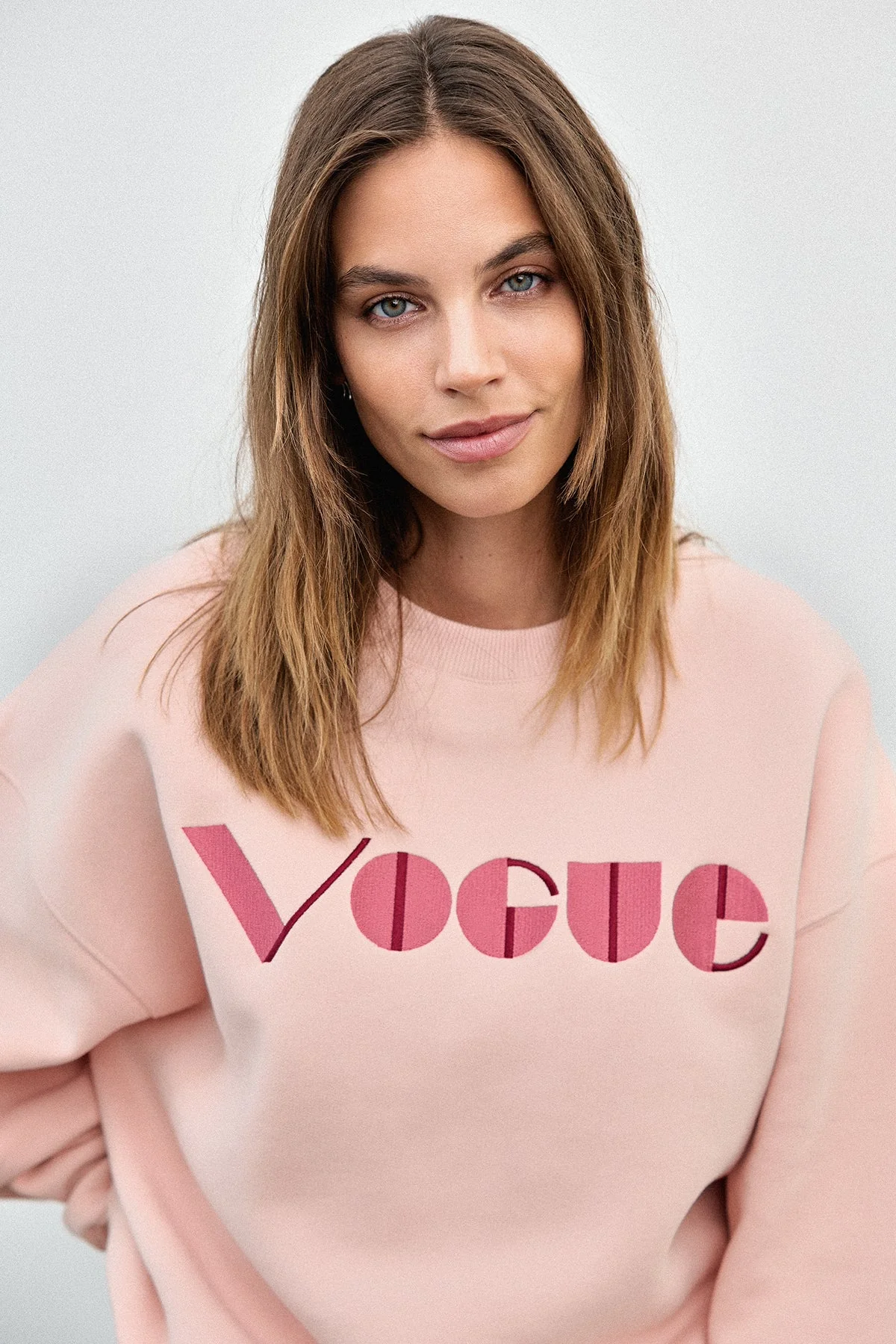 VOGUE Sweatshirt Smokey Rose Embroidered Logo - Image 2