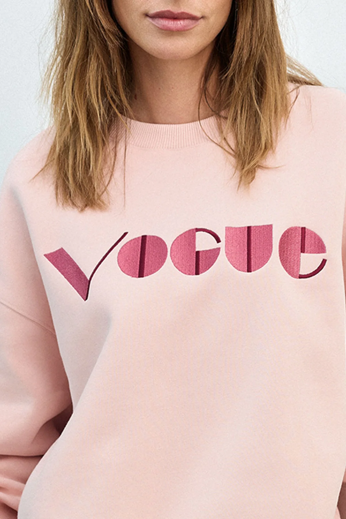 VOGUE Sweatshirt Smokey Rose Embroidered Logo - Image 4