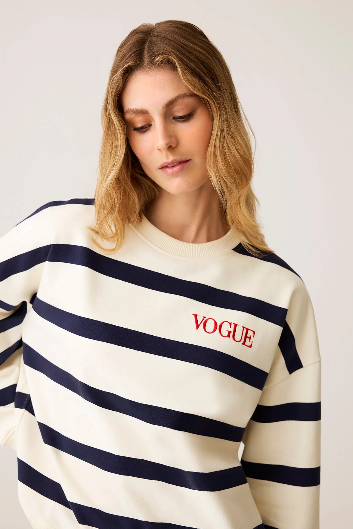 VOGUE Sweatshirt Striped Navy Embroidered Logo - Image 3