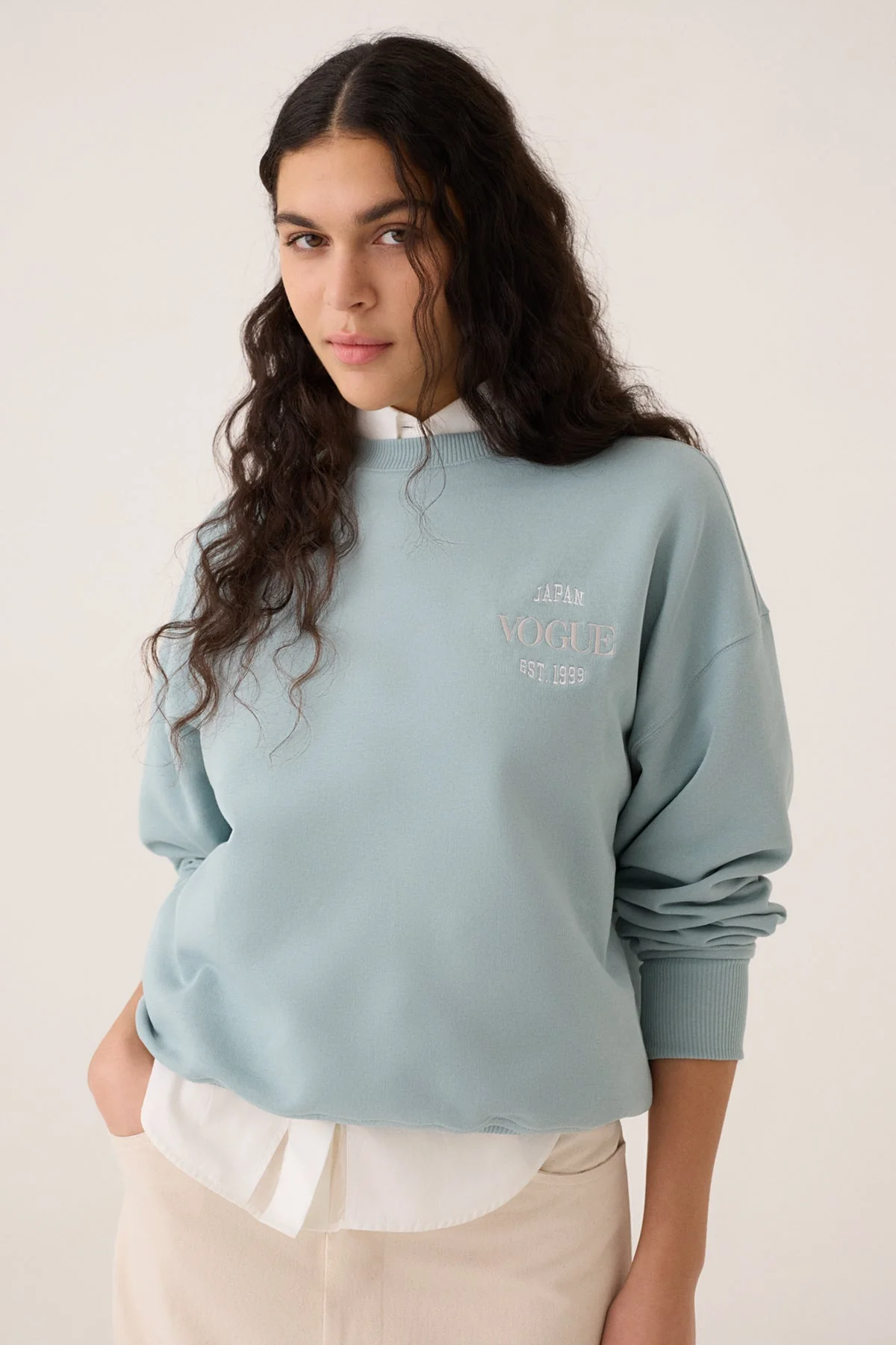 VOGUE Sweatshirt Tokyo - Image 2