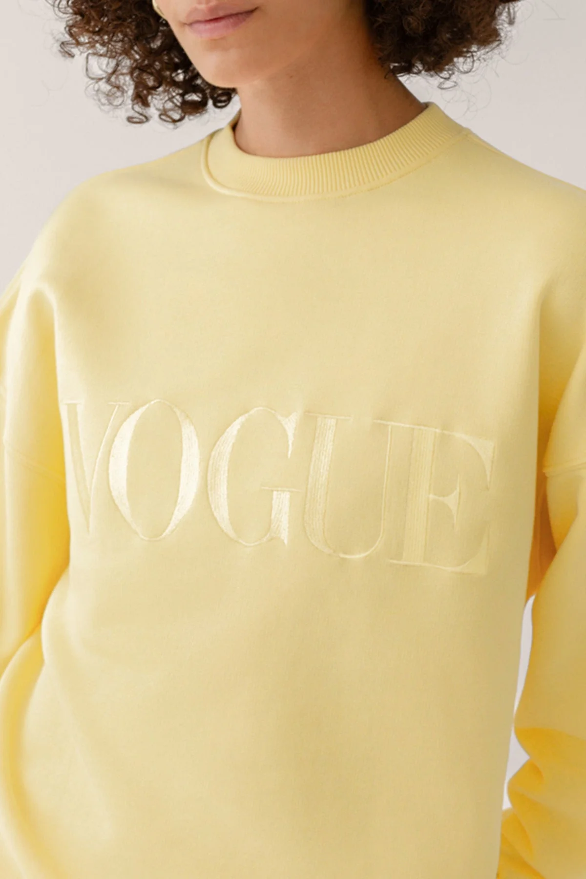 VOGUE Sweatshirt Yellow Embroidered Logo - Image 3