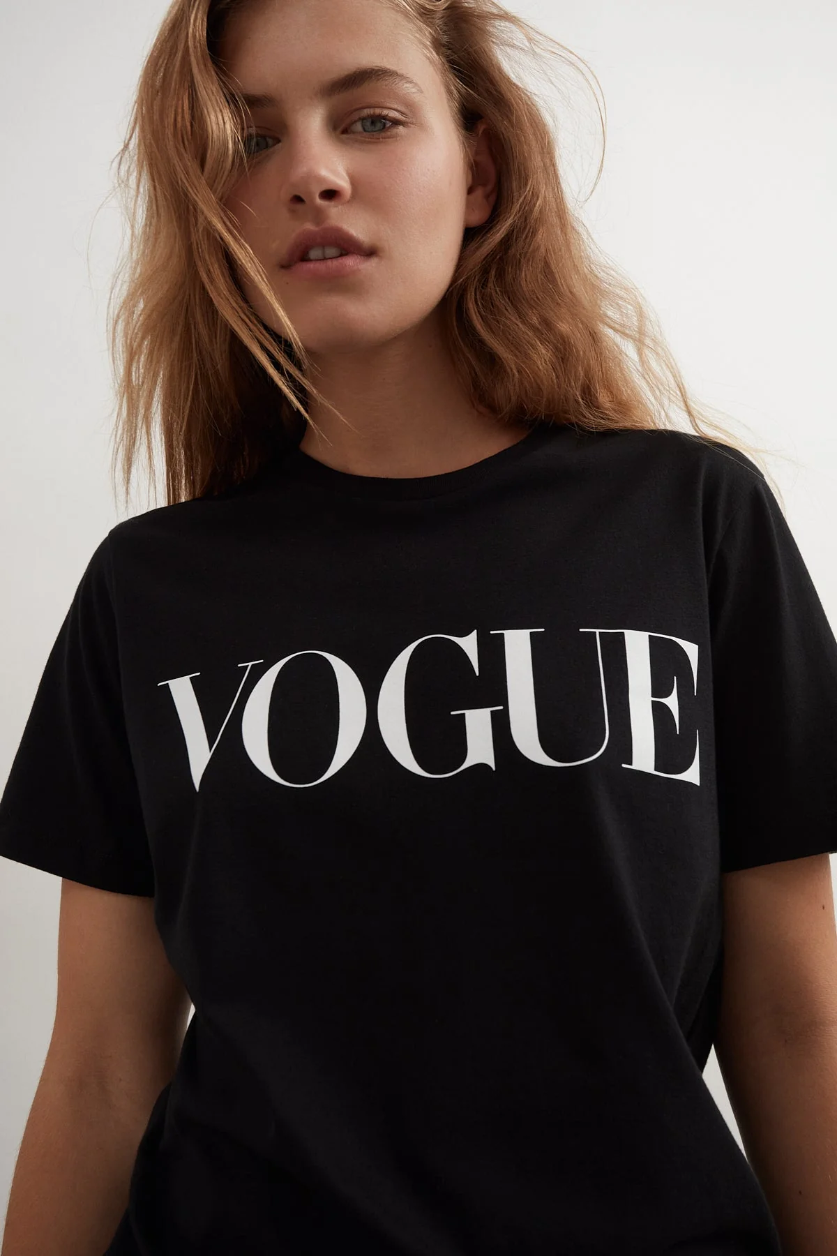 VOGUE T-Shirt Black Logo White - Image 5