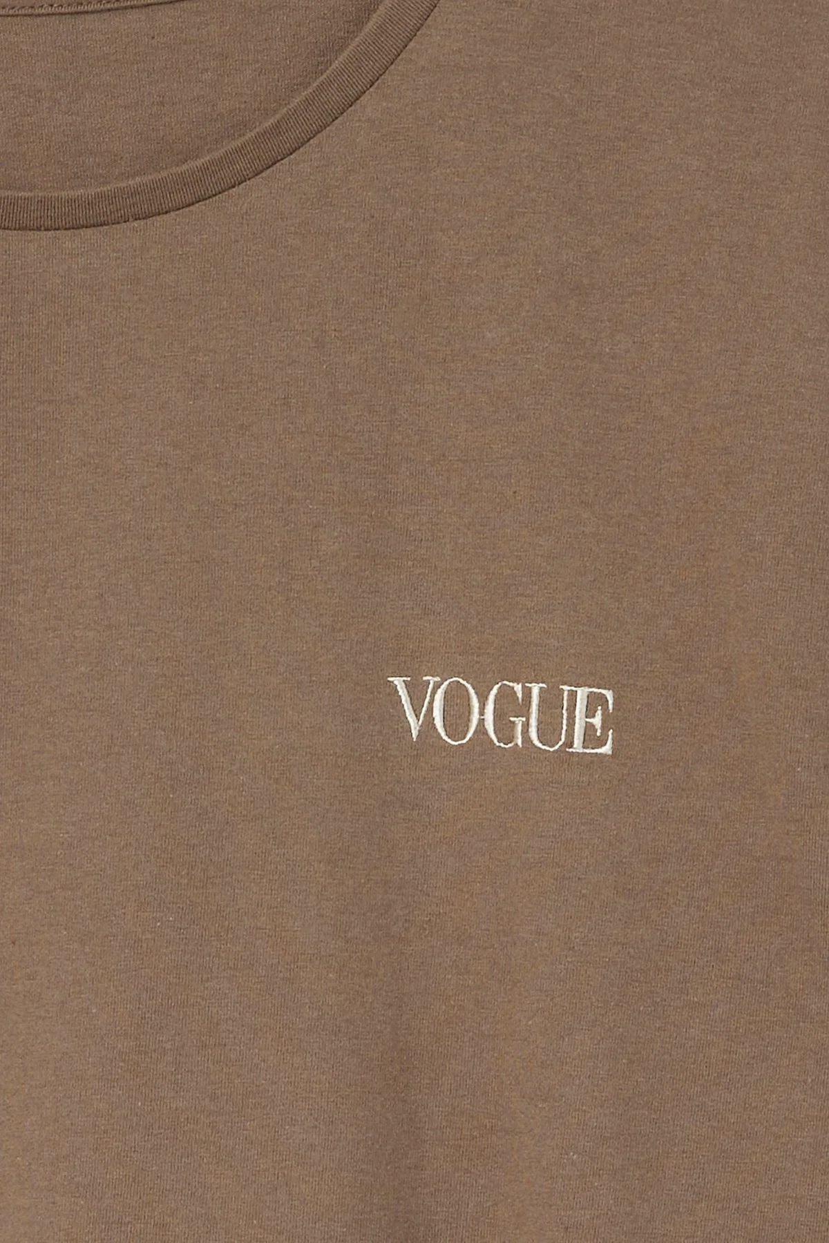 『VOGUE』ロゴ トゥルーコットン Tシャツ モカ - Image 5
