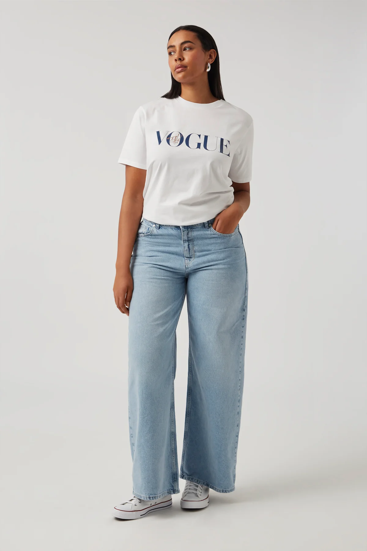 VOGUE T-Shirt White Dalí Cover Print Blue Logo - Image 3