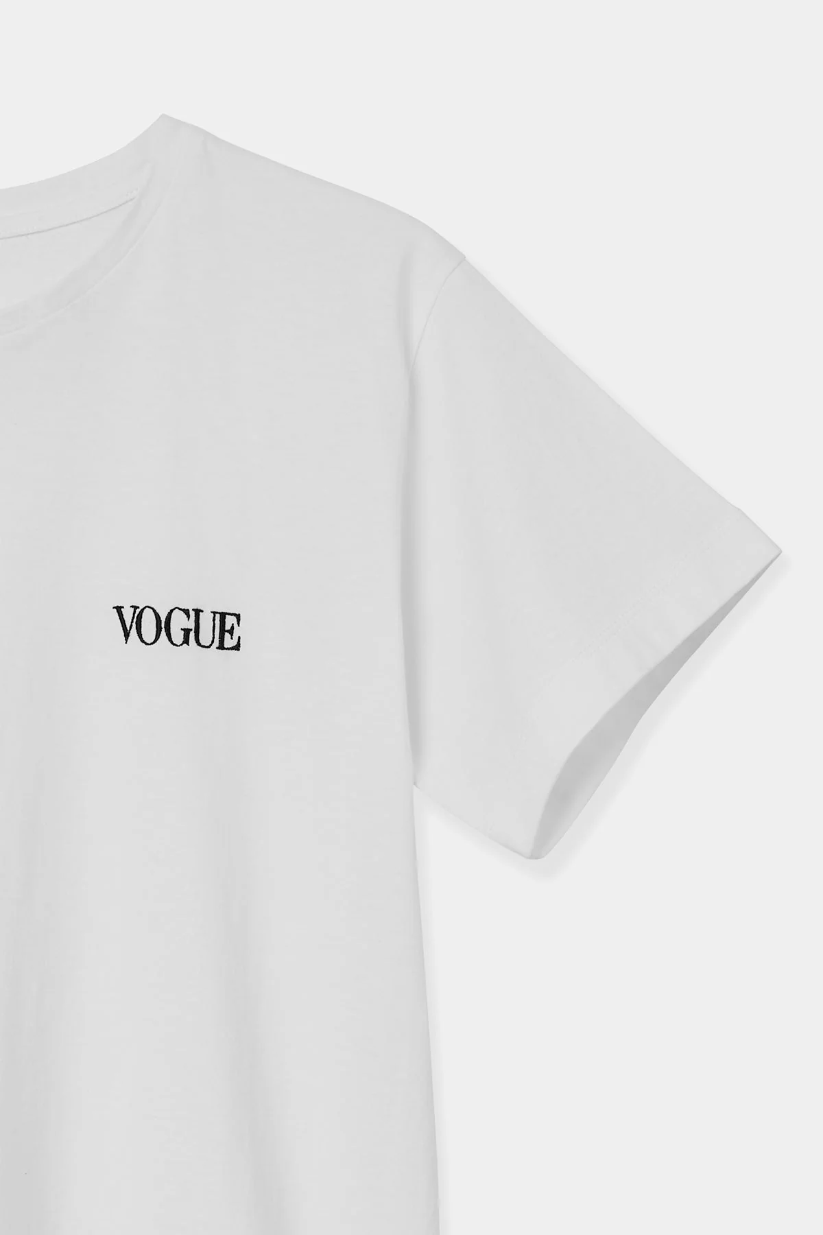 『VOGUE』ロゴ トゥルーコットン Tシャツ ホワイト - Image 7