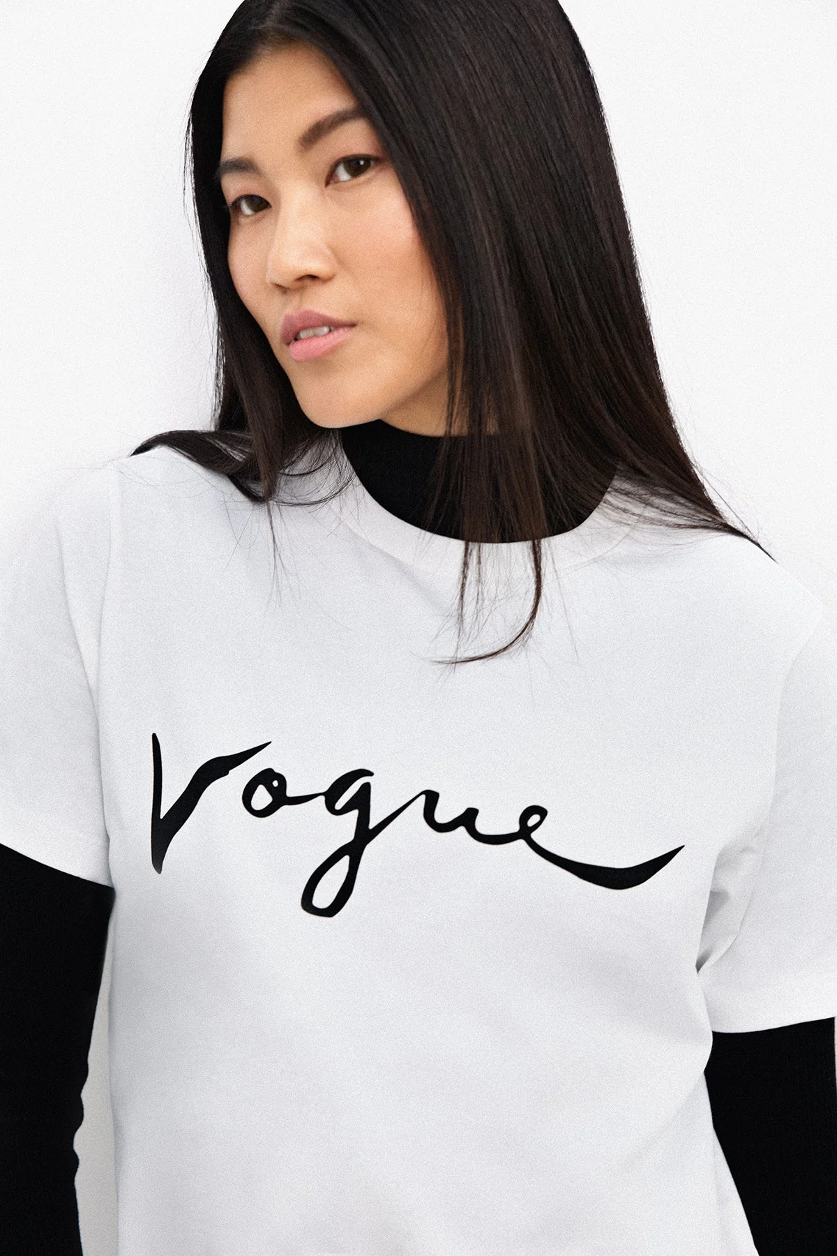 VOGUE T-Shirt White Vintage Logo - Image 3