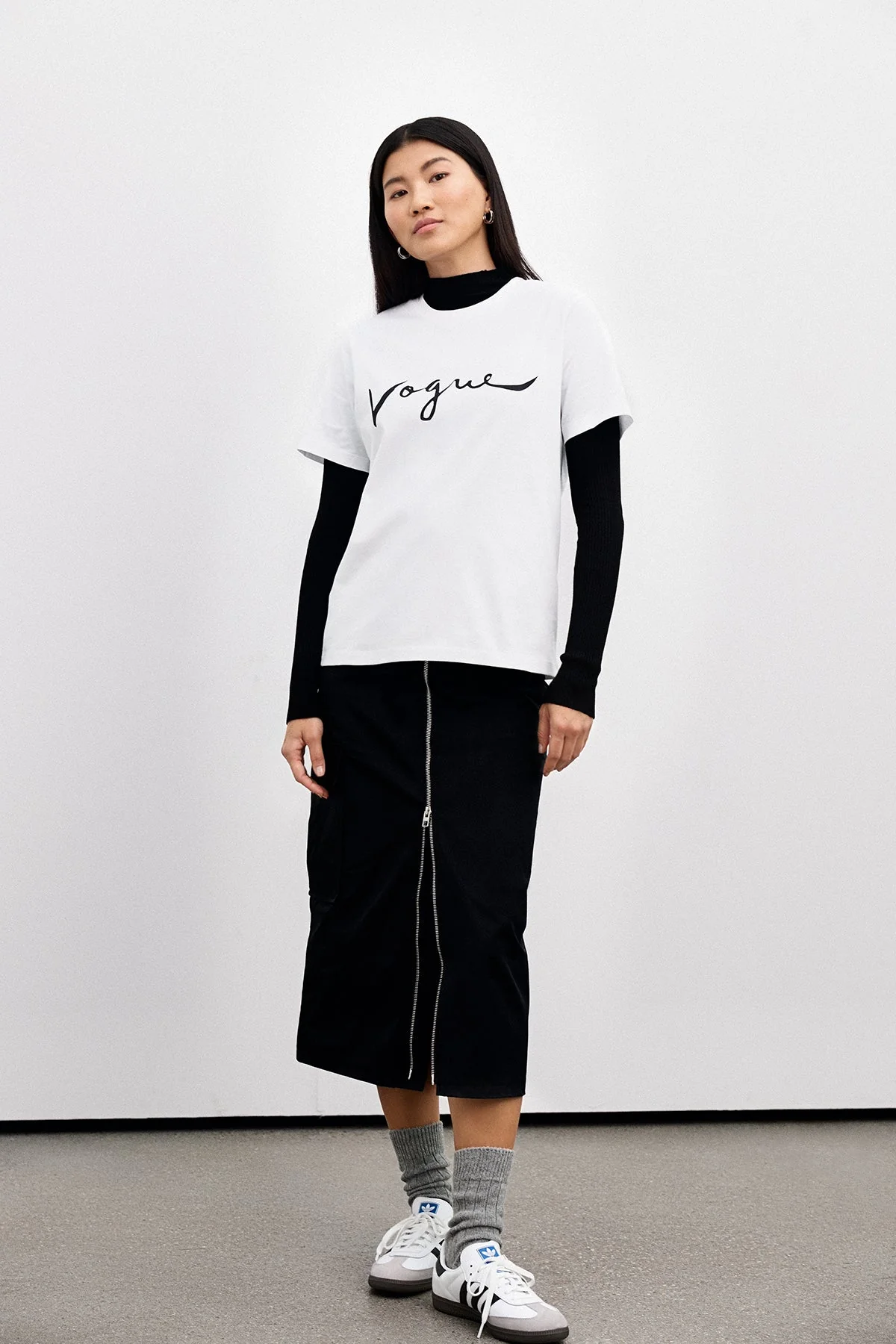 VOGUE T-Shirt White Vintage Logo - Image 5